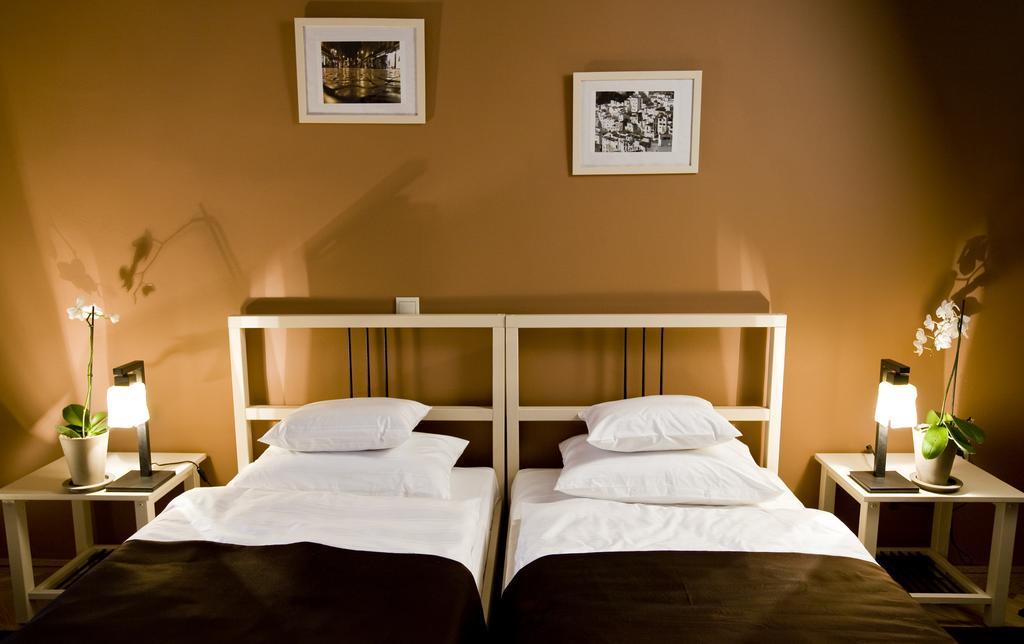 Gasthuis Budapest Rooms Bed And Breakfast 3*