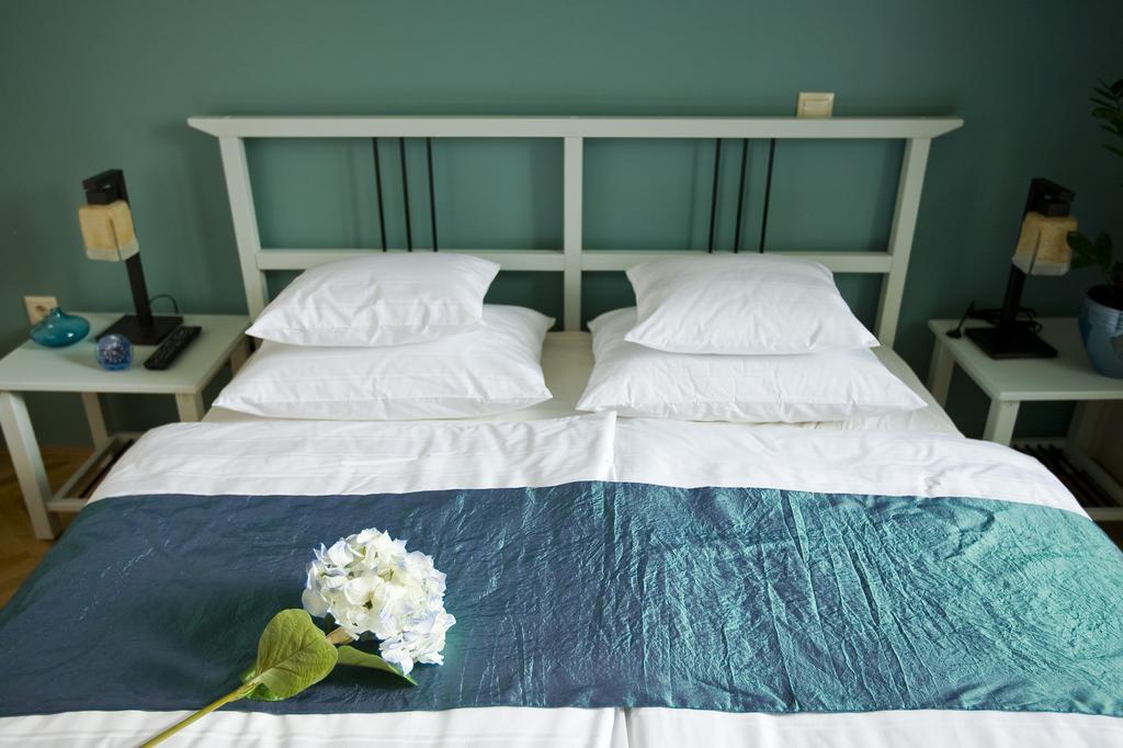 Gasthuis Budapest Rooms Bed And Breakfast 3*